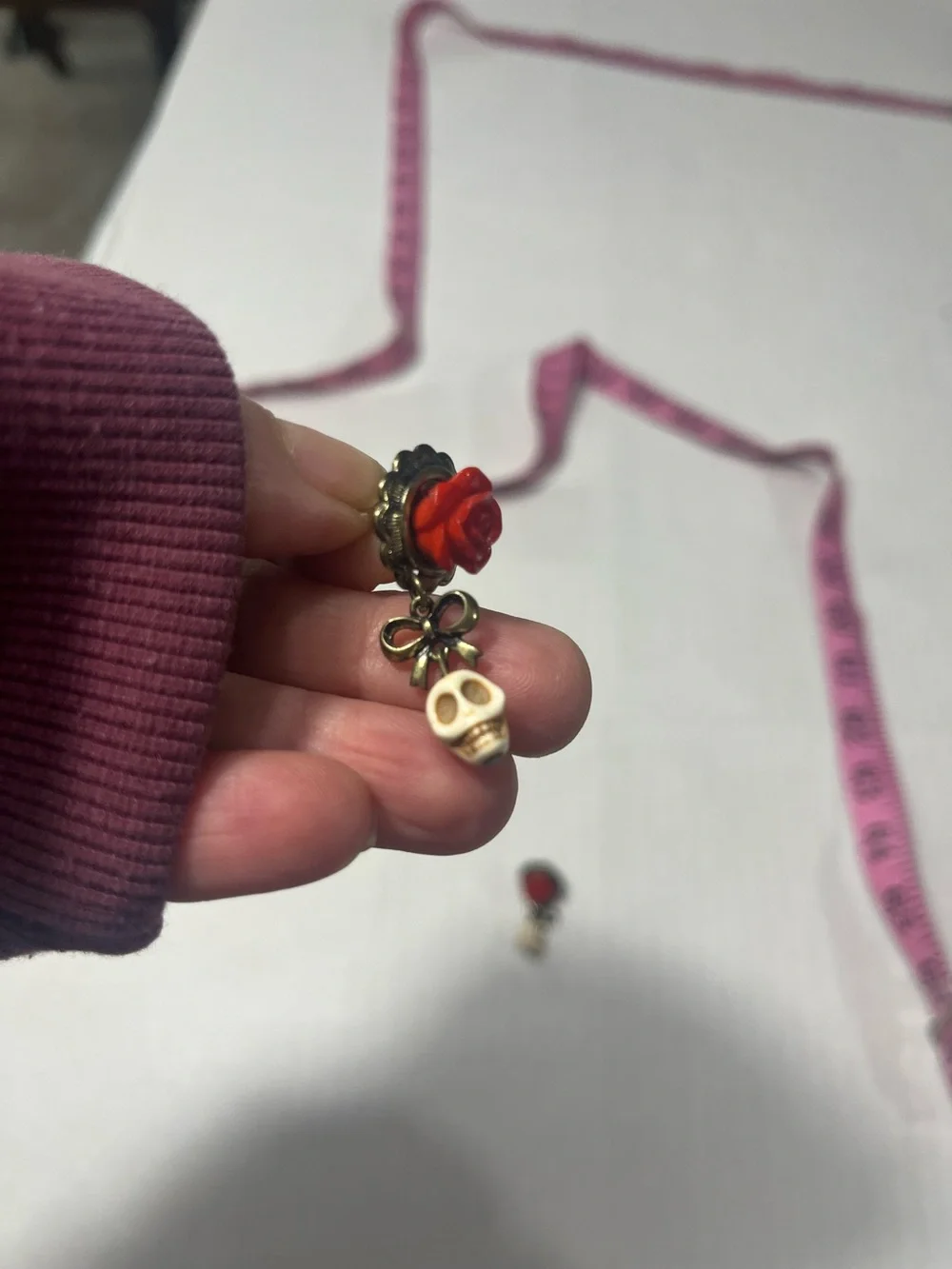 HOT TOPIC SKULL EARRINGS